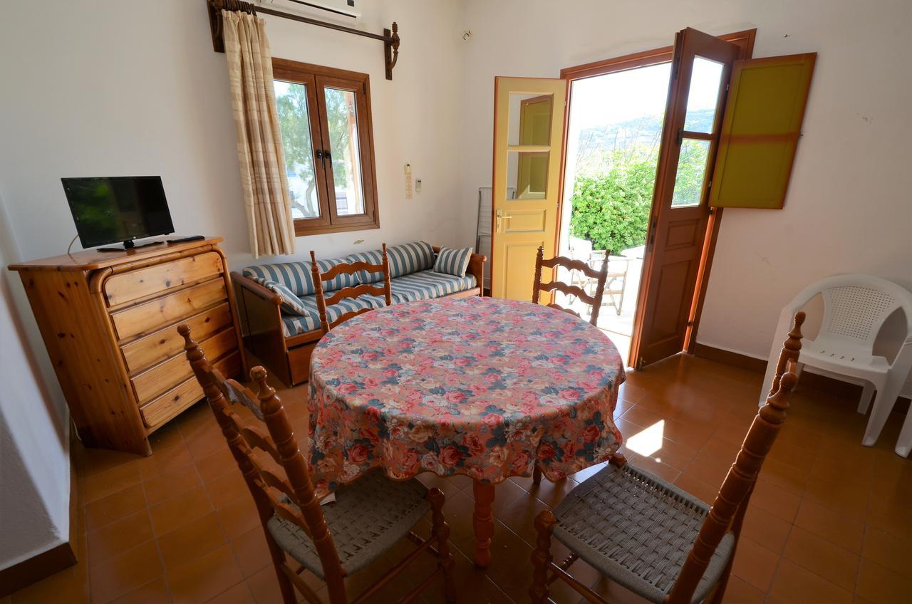 Madoupa Beach Apartments Ornos  Extérieur photo